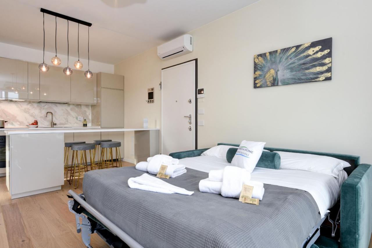 Opalia Residence - Garda Lake Lifestyle Apartment Пескьера-дель-Гарда Экстерьер фото