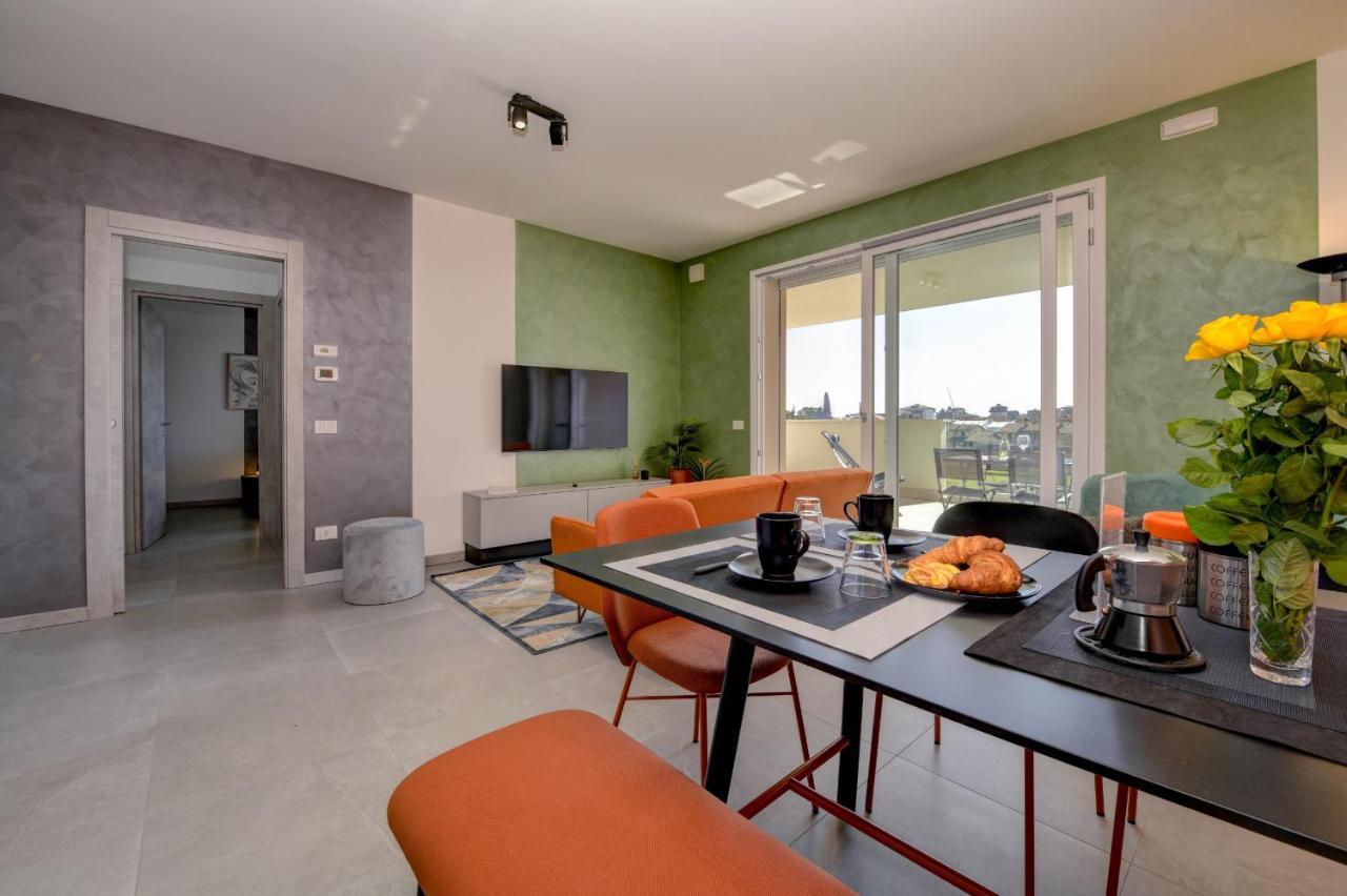 Opalia Residence - Garda Lake Lifestyle Apartment Пескьера-дель-Гарда Экстерьер фото