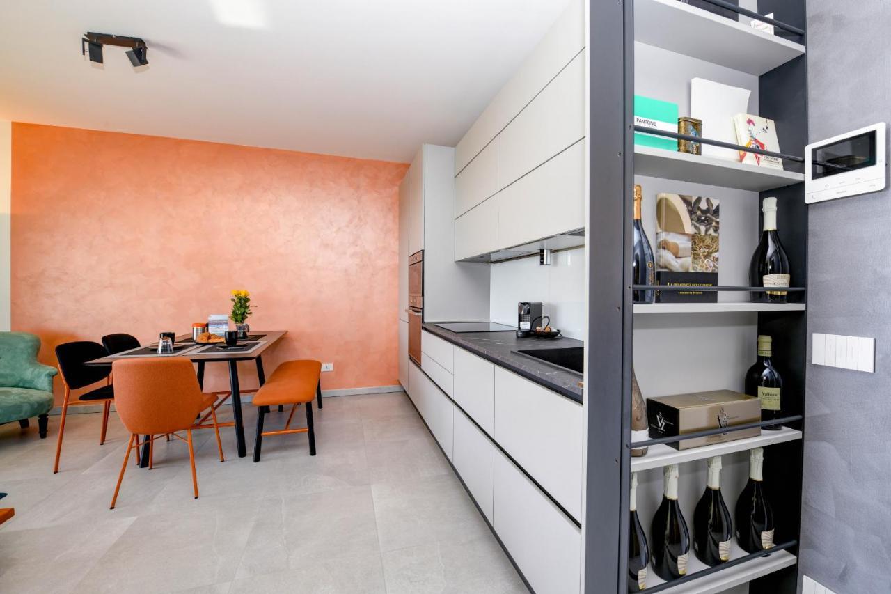 Opalia Residence - Garda Lake Lifestyle Apartment Пескьера-дель-Гарда Экстерьер фото